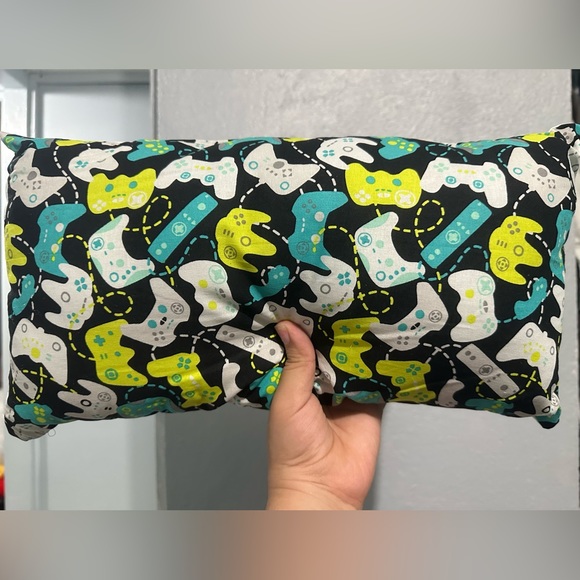 Small Pillows/Almohaditas - Picture 6 of 8